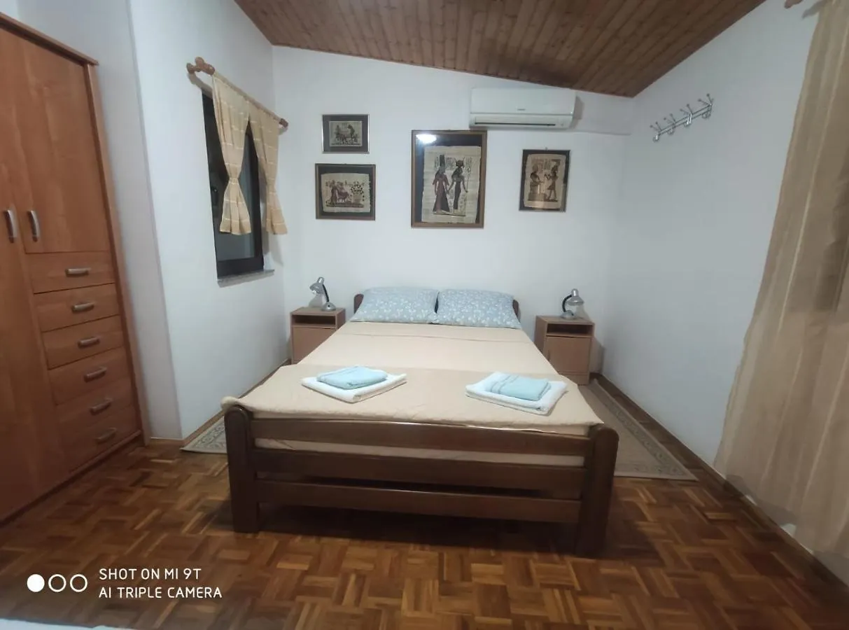 Apartmani Svajka Baška 0*,  Kroatien