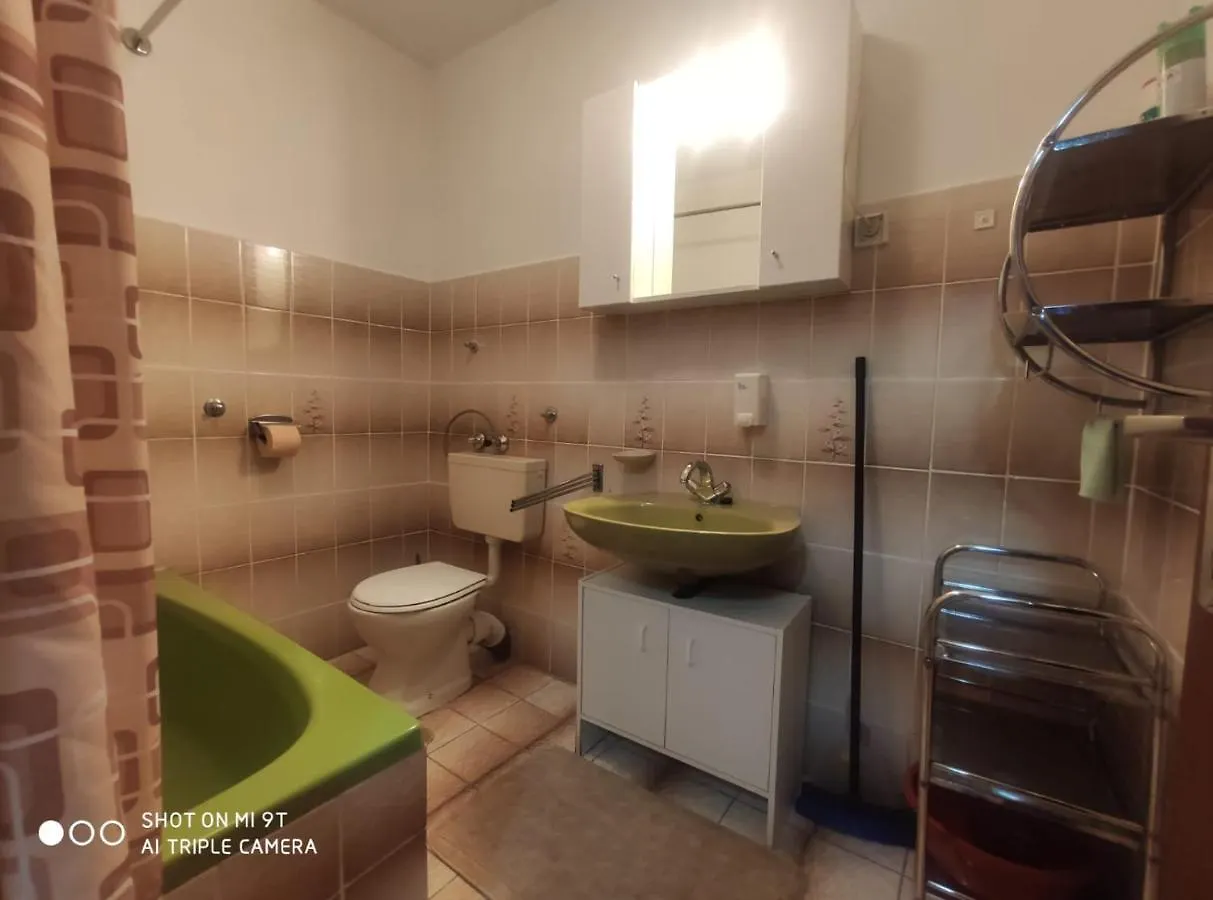 Apartmani Svajka Baška 0*,